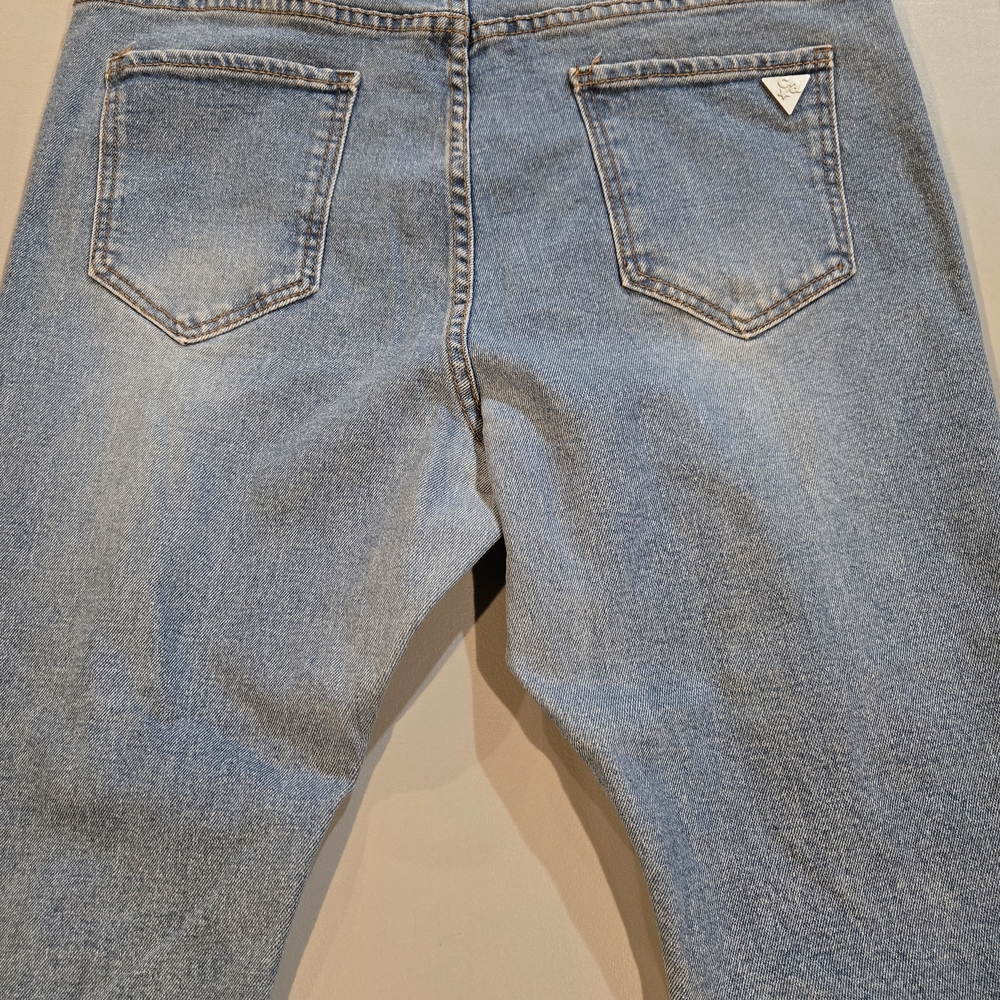 Classic Blue Distressed Straight Leg Jeans (7c7) - Picture 9 of 11